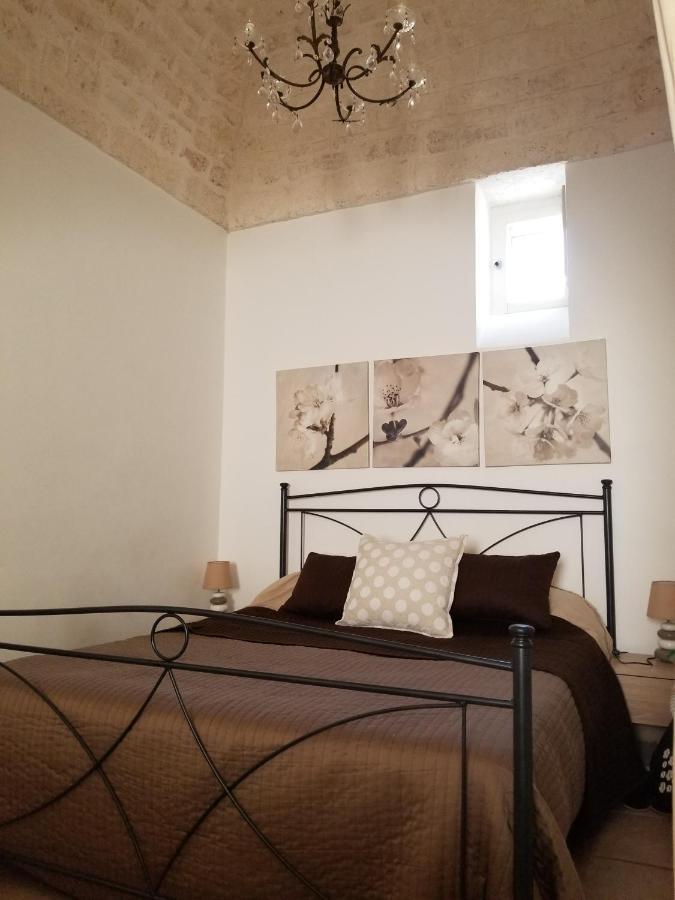 Casa Josephina - Three Level Stone Home With Balcony, 2 Roof Terraces & Sea Views Ostuni Ngoại thất bức ảnh