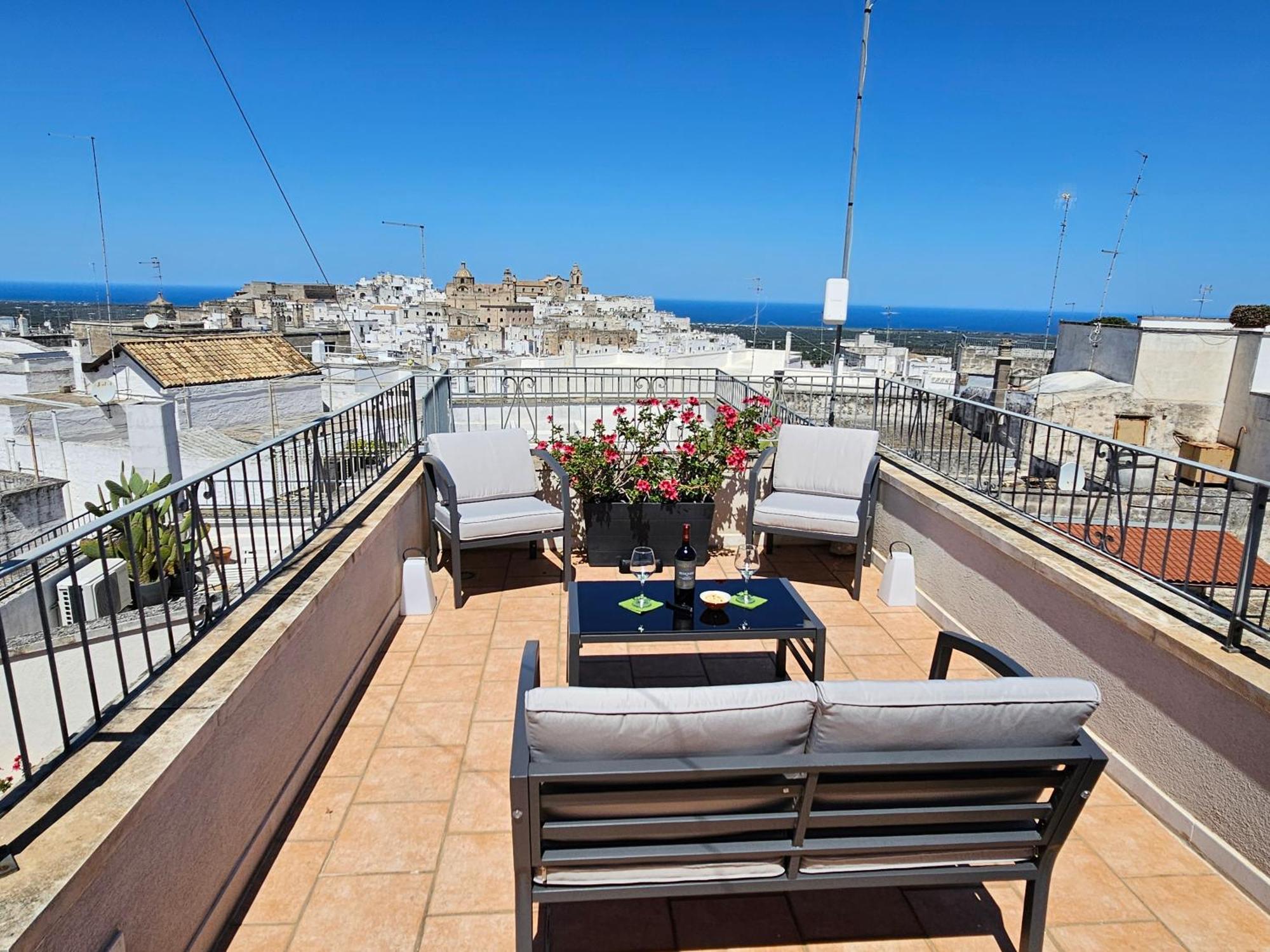 Casa Josephina - Three Level Stone Home With Balcony, 2 Roof Terraces & Sea Views Ostuni Phòng bức ảnh