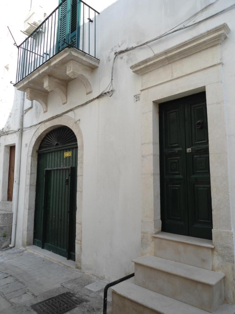 Casa Josephina - Three Level Stone Home With Balcony, 2 Roof Terraces & Sea Views Ostuni Ngoại thất bức ảnh
